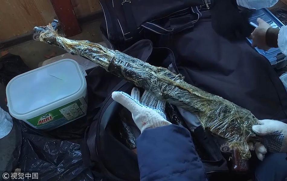 吃鸡 你以为你遇到的都是吊?专业玩家射击训练软件曝光 爆头率达到60%_火狐电竞官网(图2) 火狐电竞