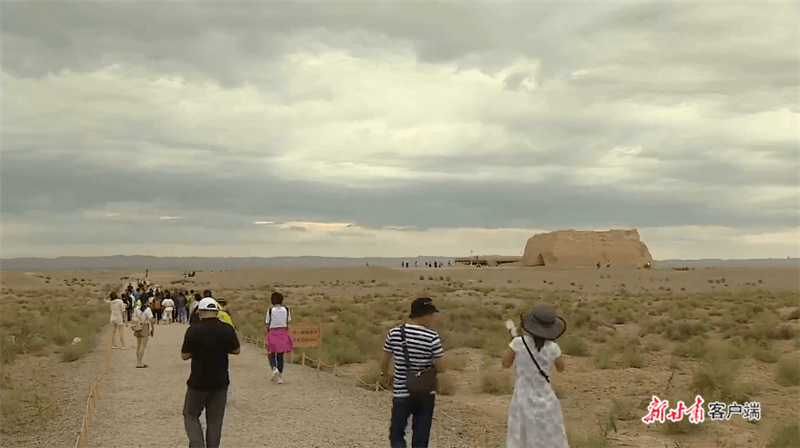 敦煌市携手中国人民大学共建敦煌文化学院【火狐电竞官方网站】(图8)
敦煌市携手中国人民大学共建敦煌文化学院【火狐电竞官方网站】(图8)